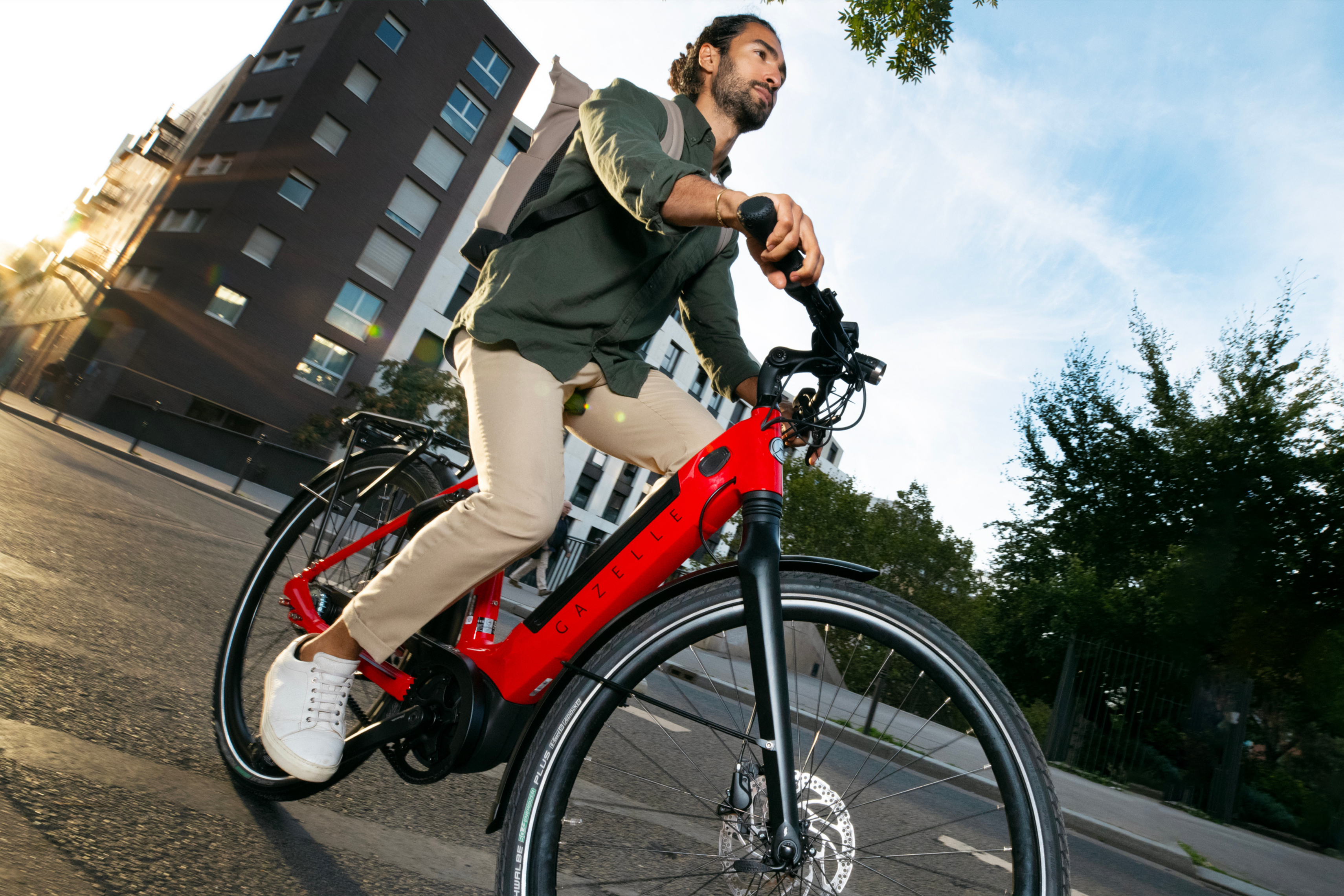 Save Up to $1K on E-Bikes During the Upway Spring Sale
