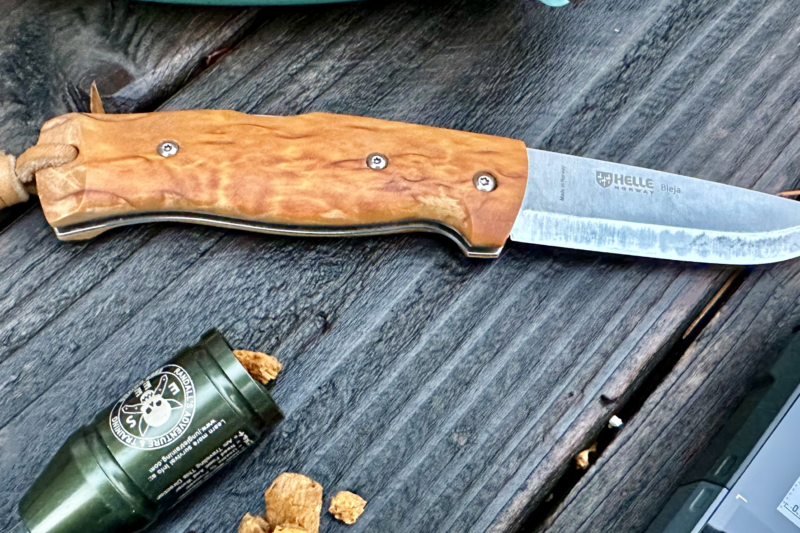 Bushcraft-Ready Folding Knife From the Land of Trolls: Helle Bleja Review